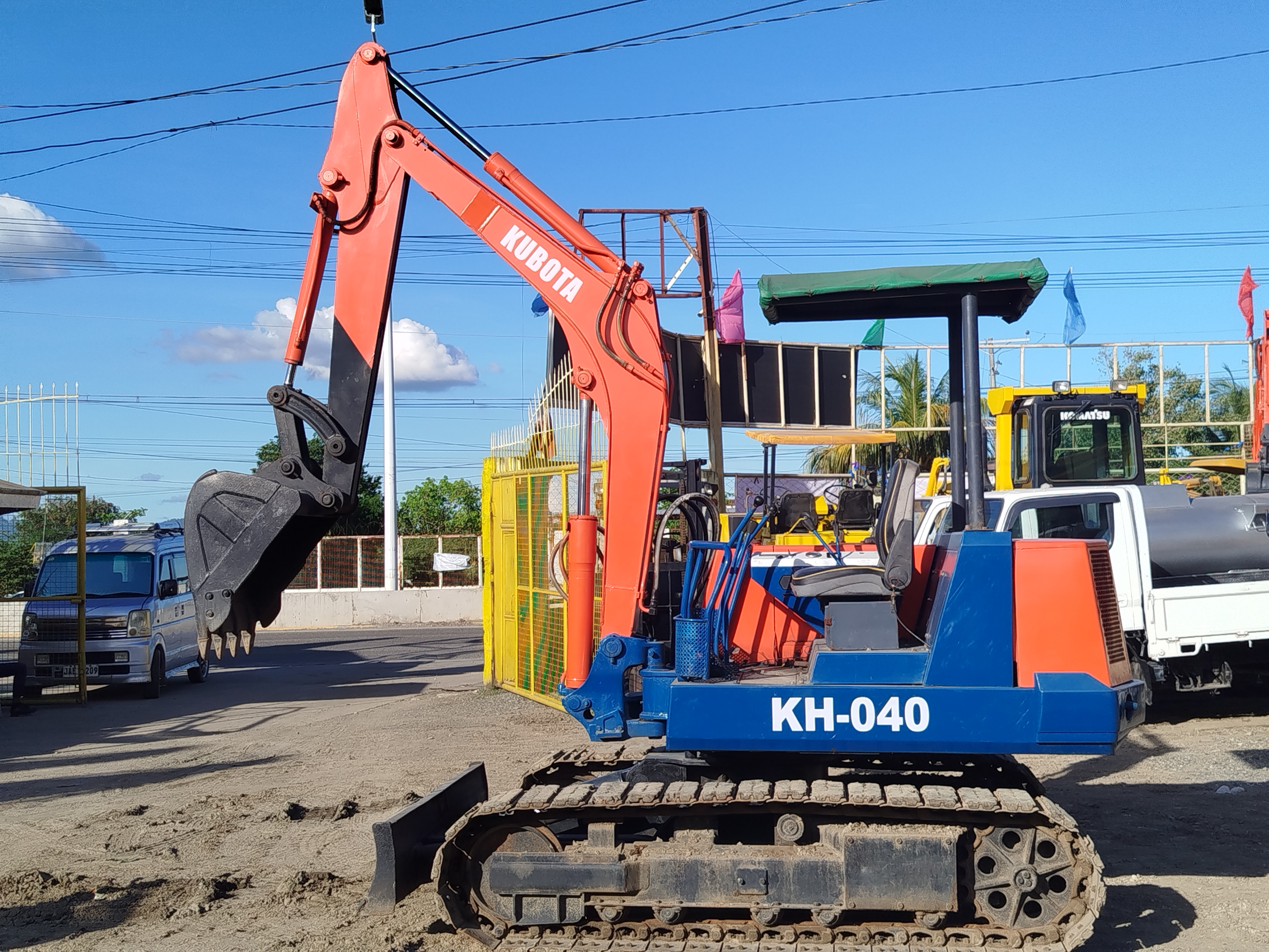 Mini excavator  image 5