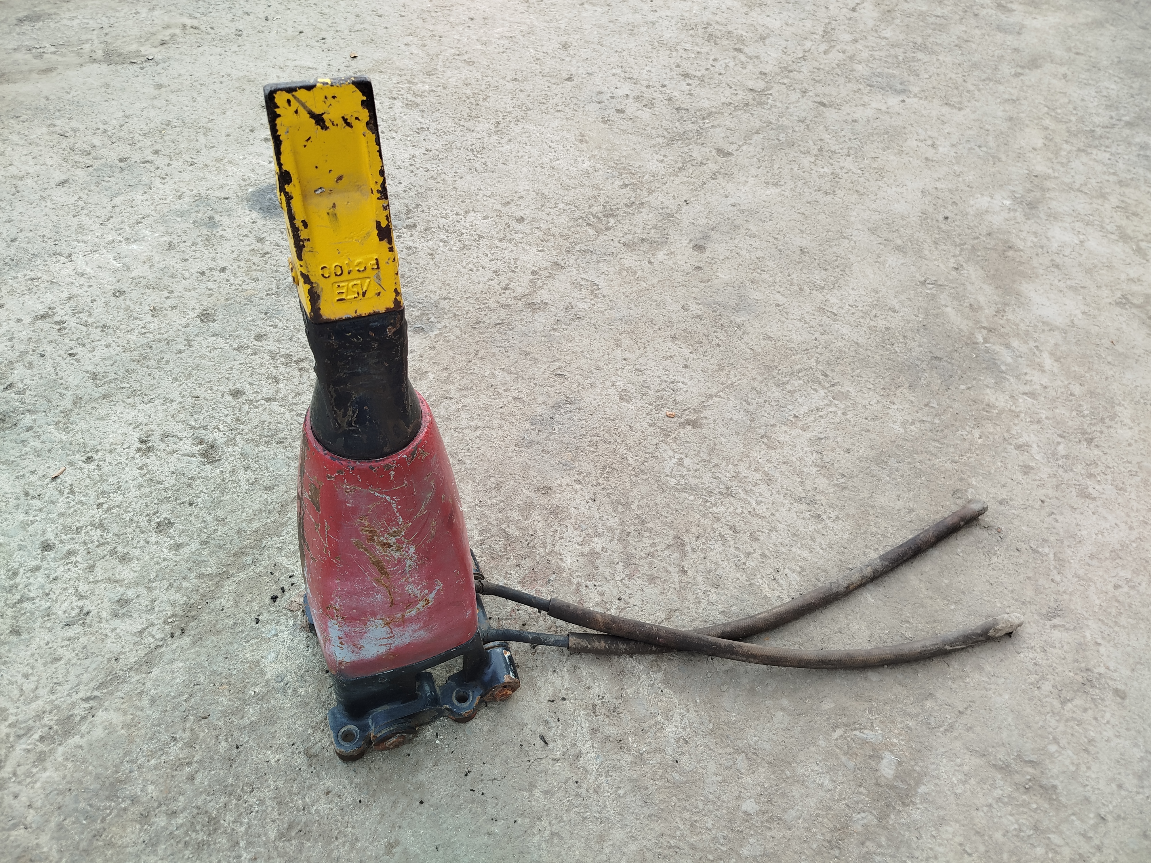 Breaker  image 4