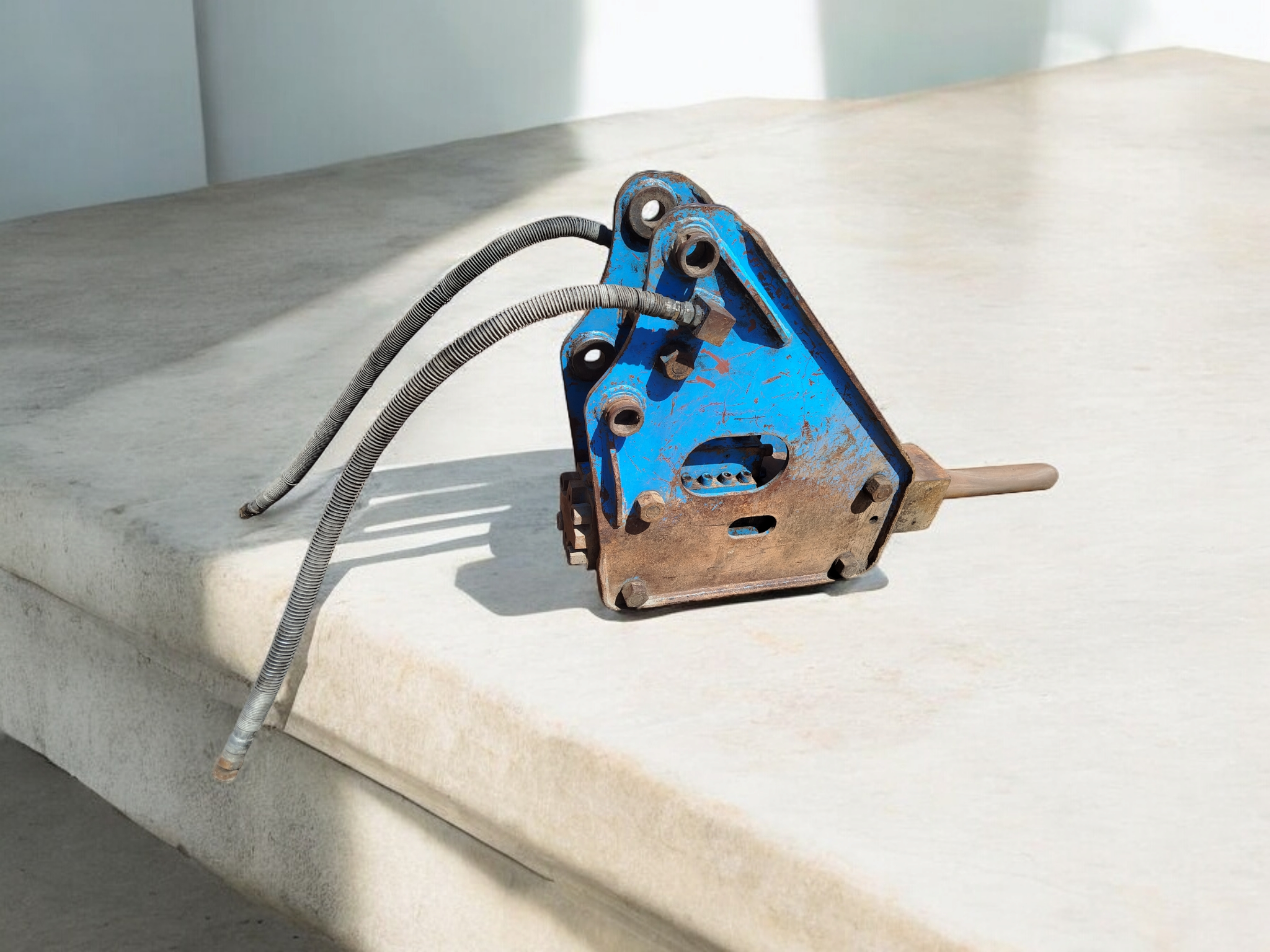 Breaker  image 4