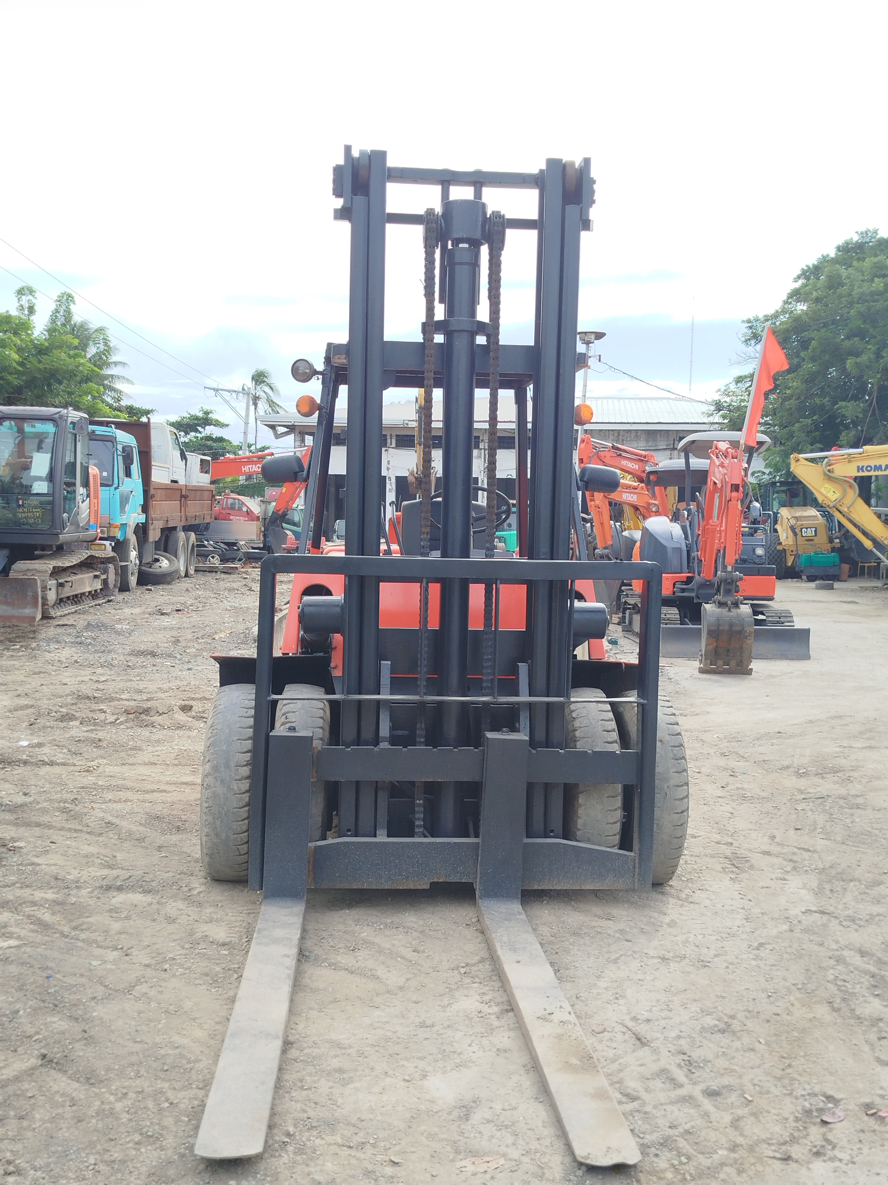 Forklift image 6