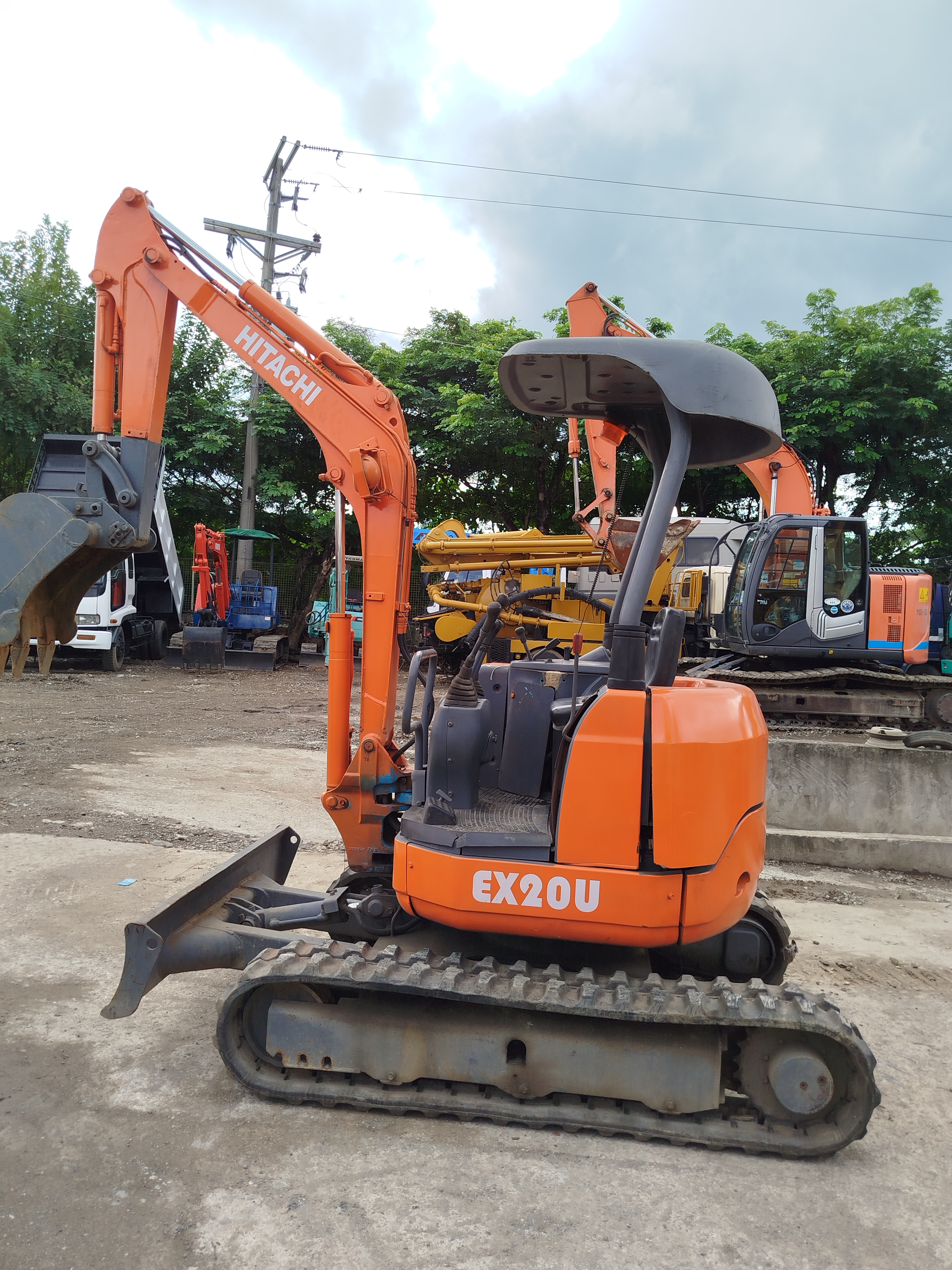 Excavator  image 4