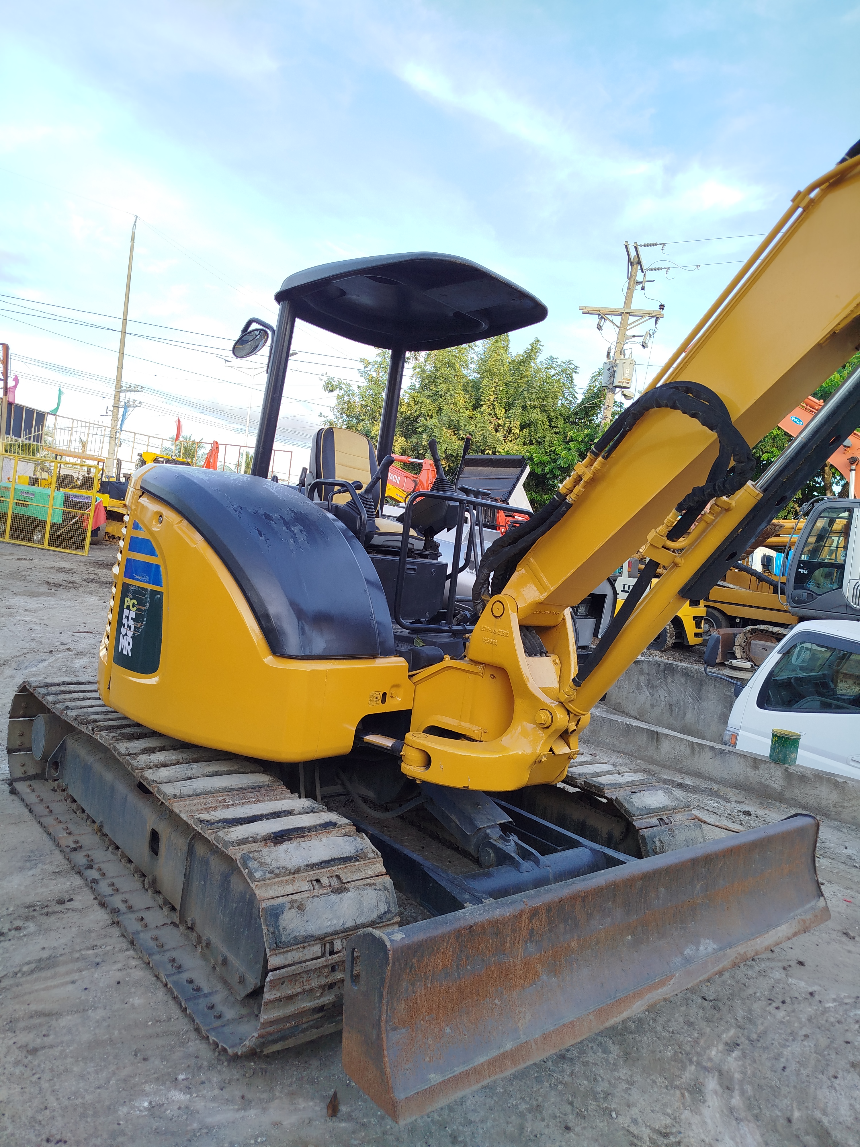 Excavator  image 5