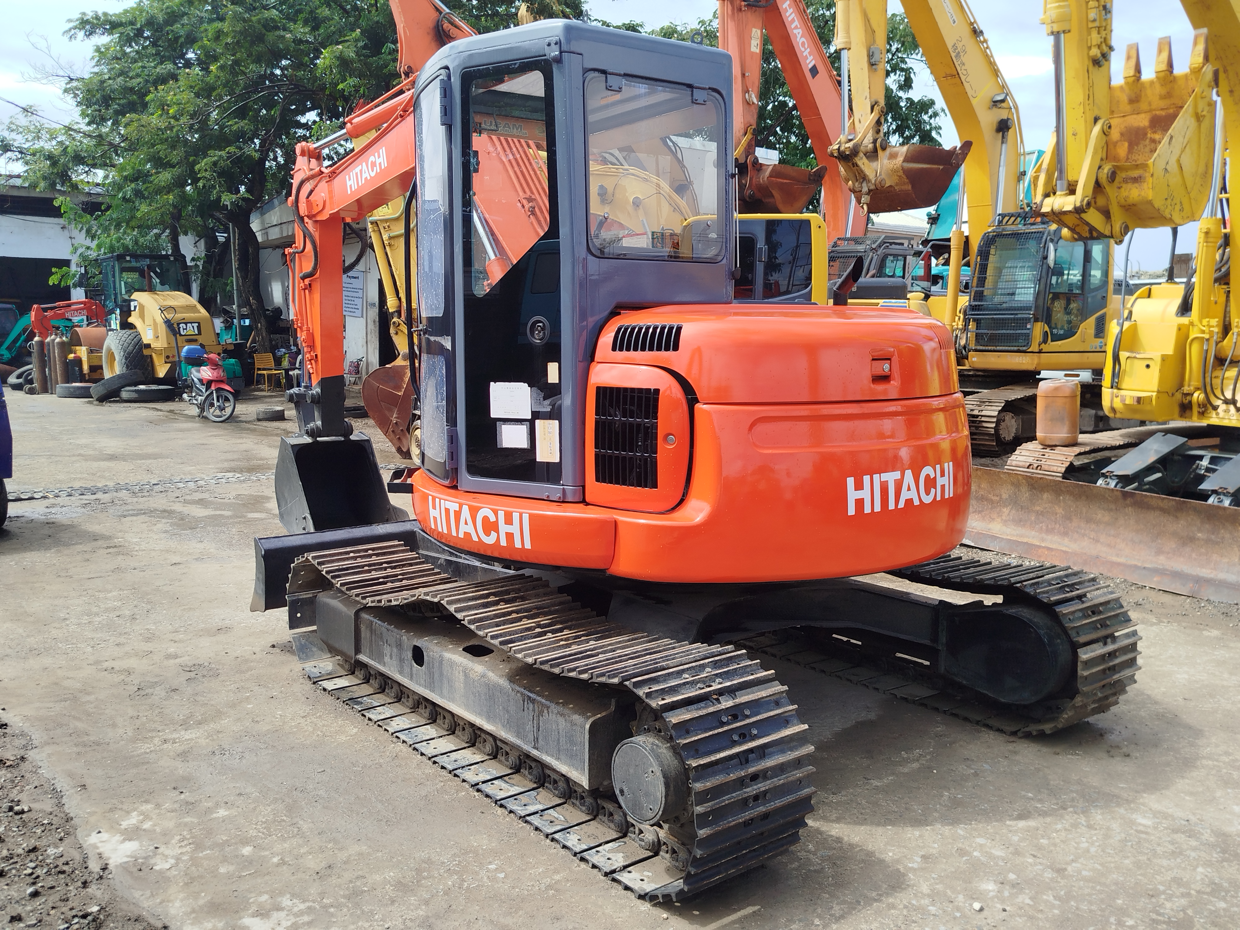 Excavator  image 3