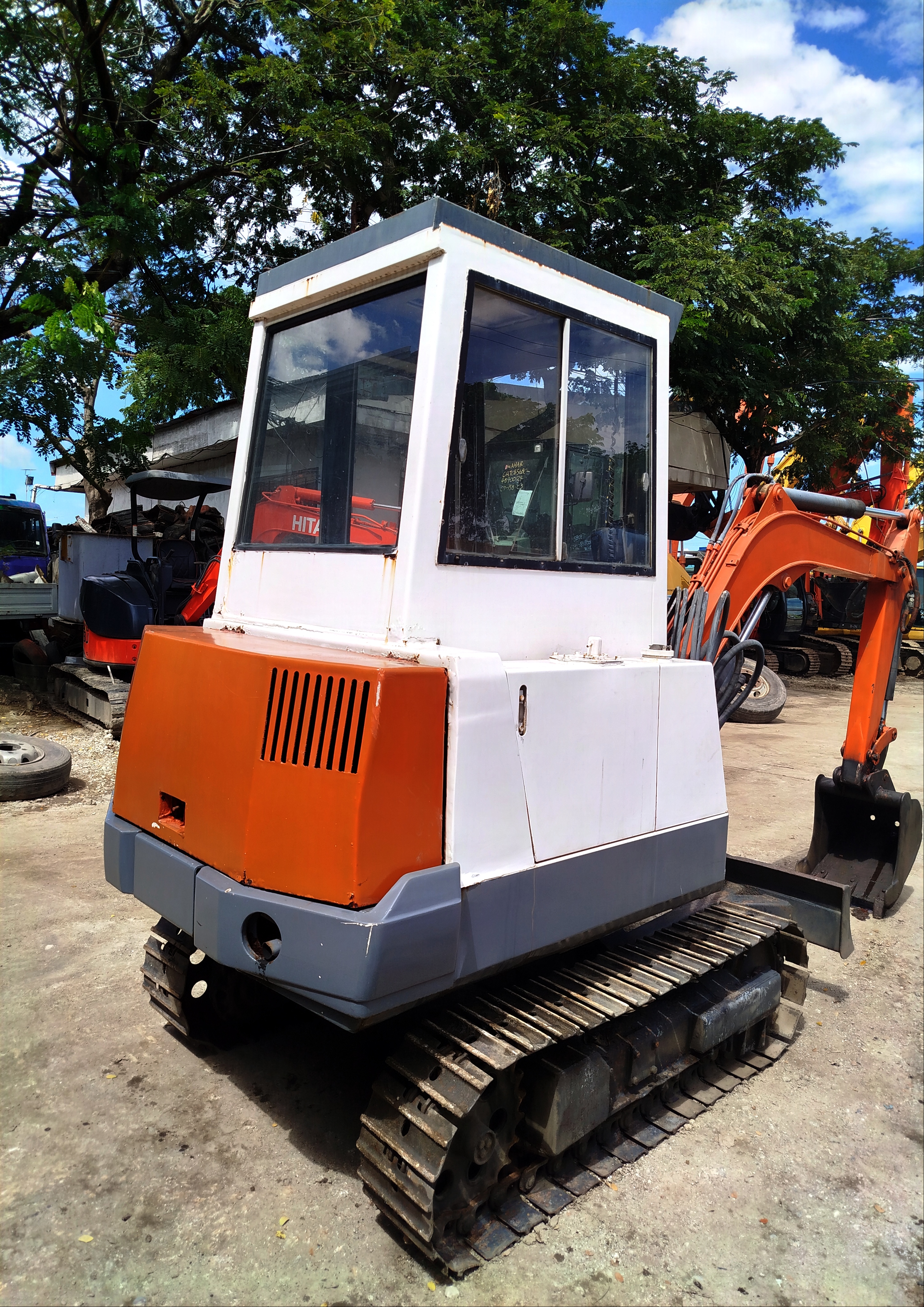 Excavator  image 3