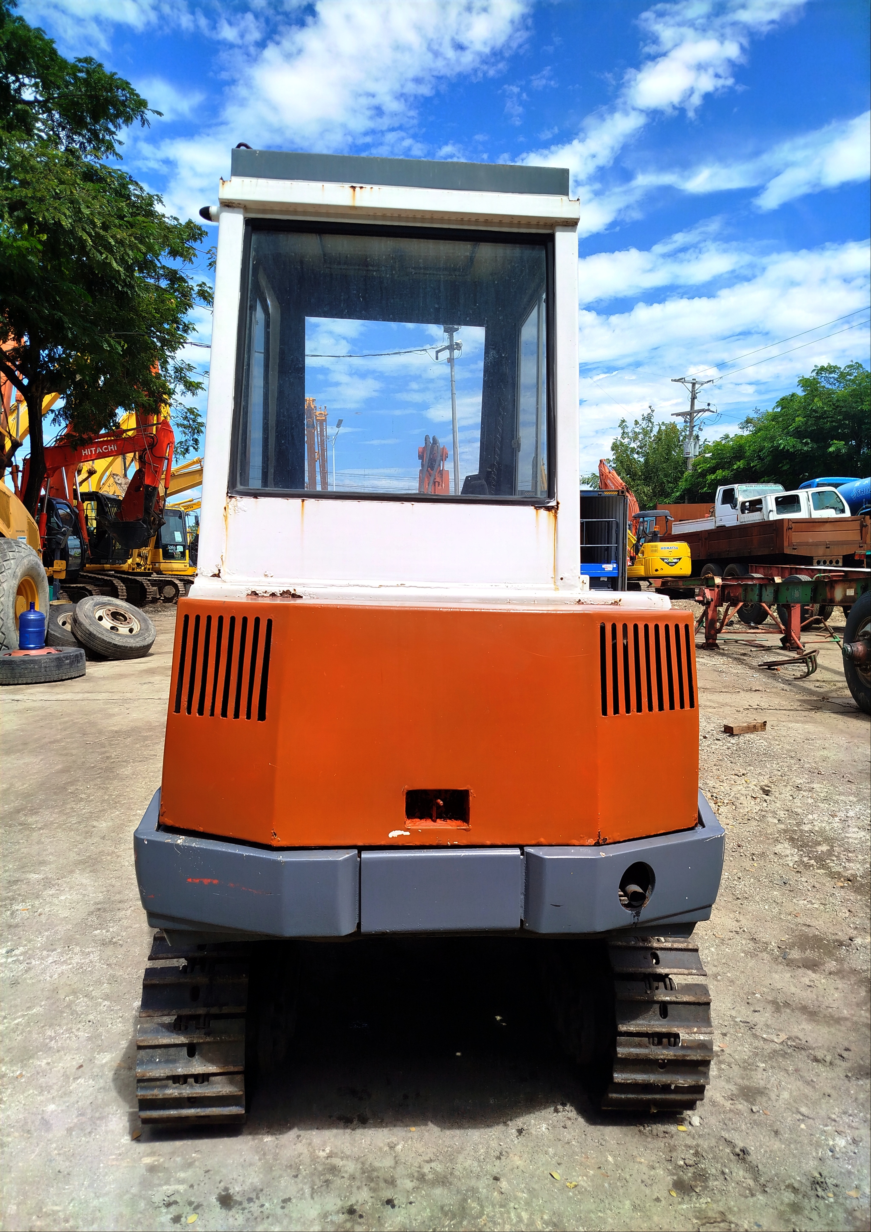 Excavator  image 4