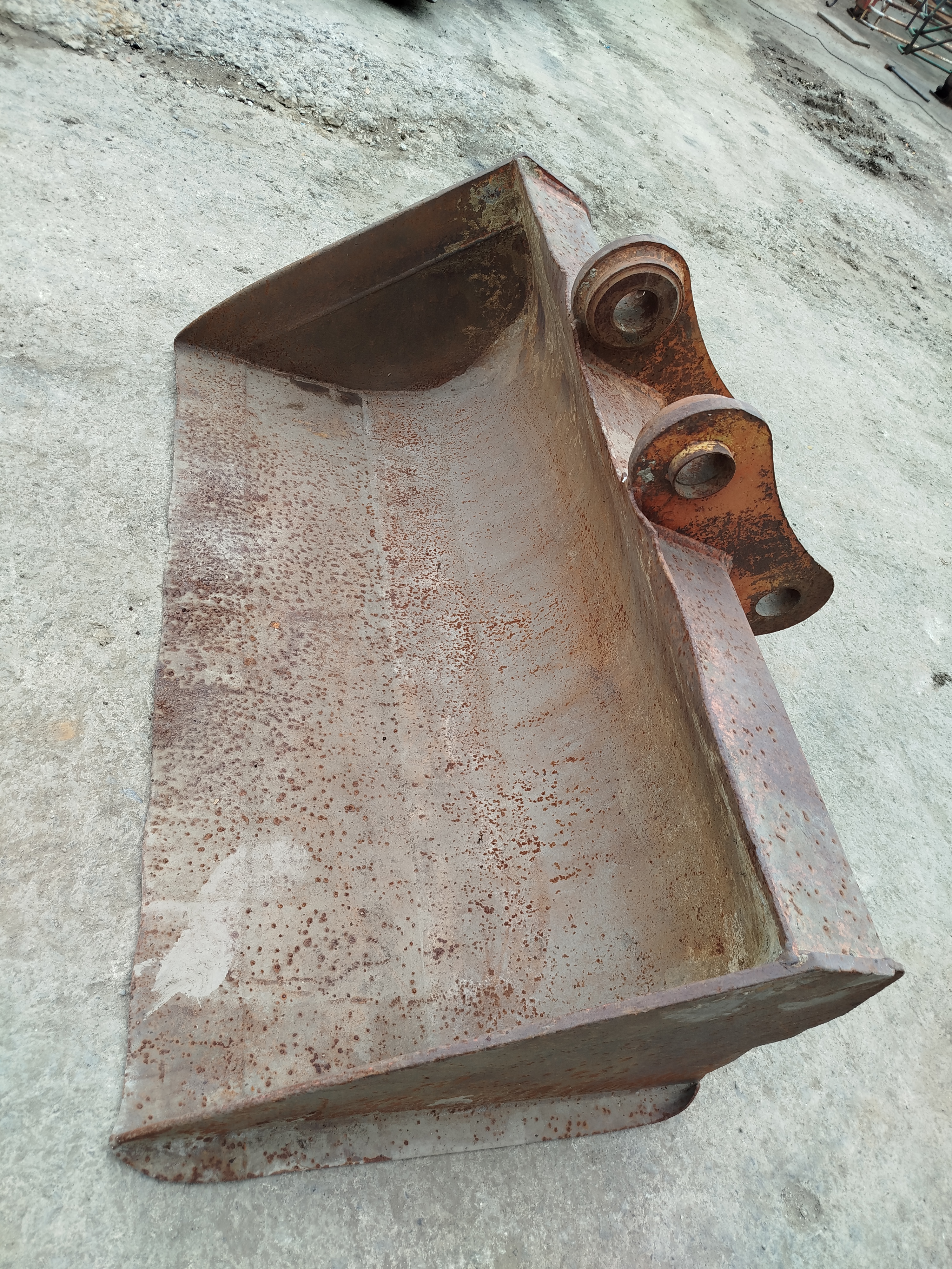 Bucket image 2