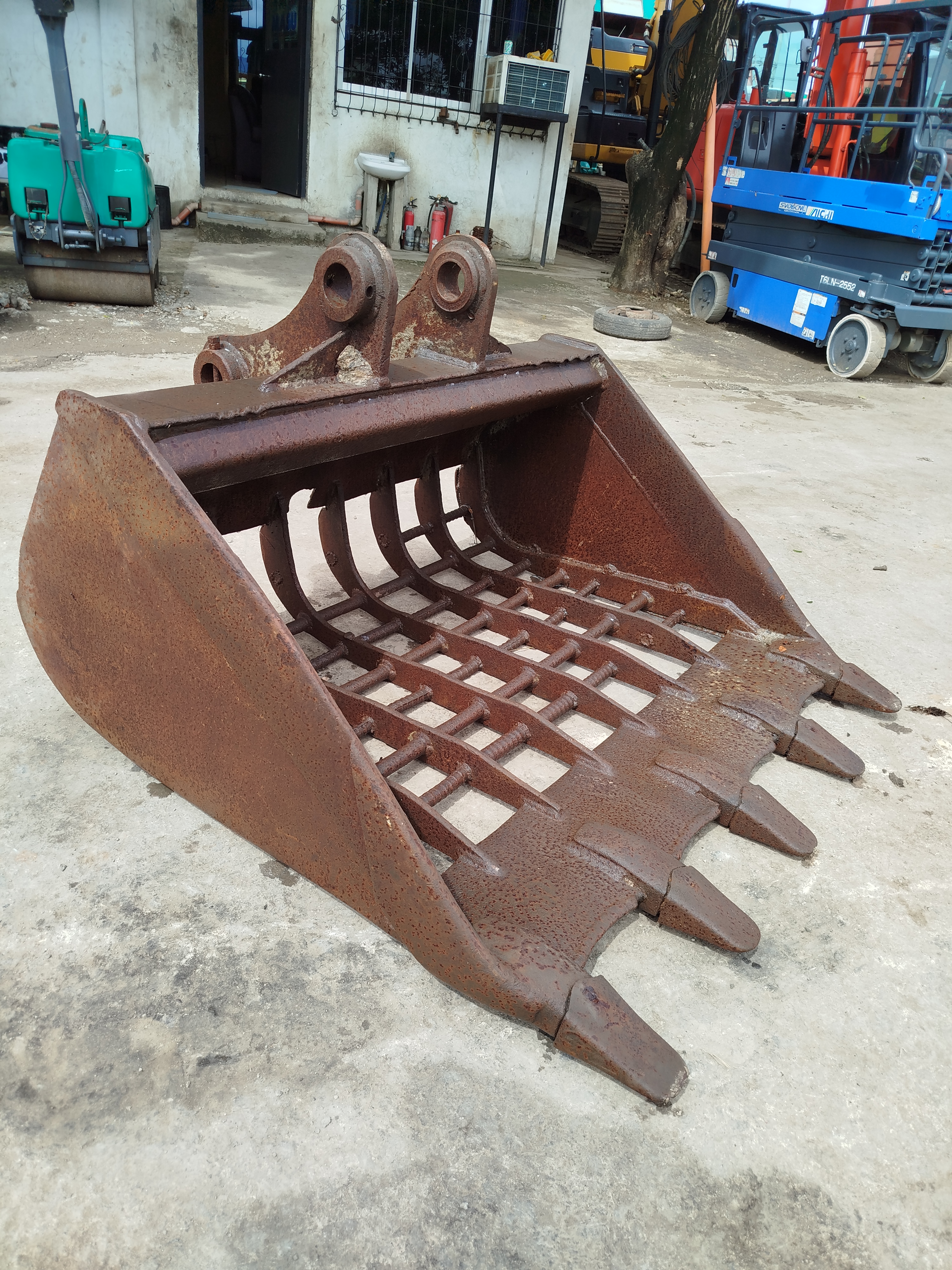 Bucket  image 3