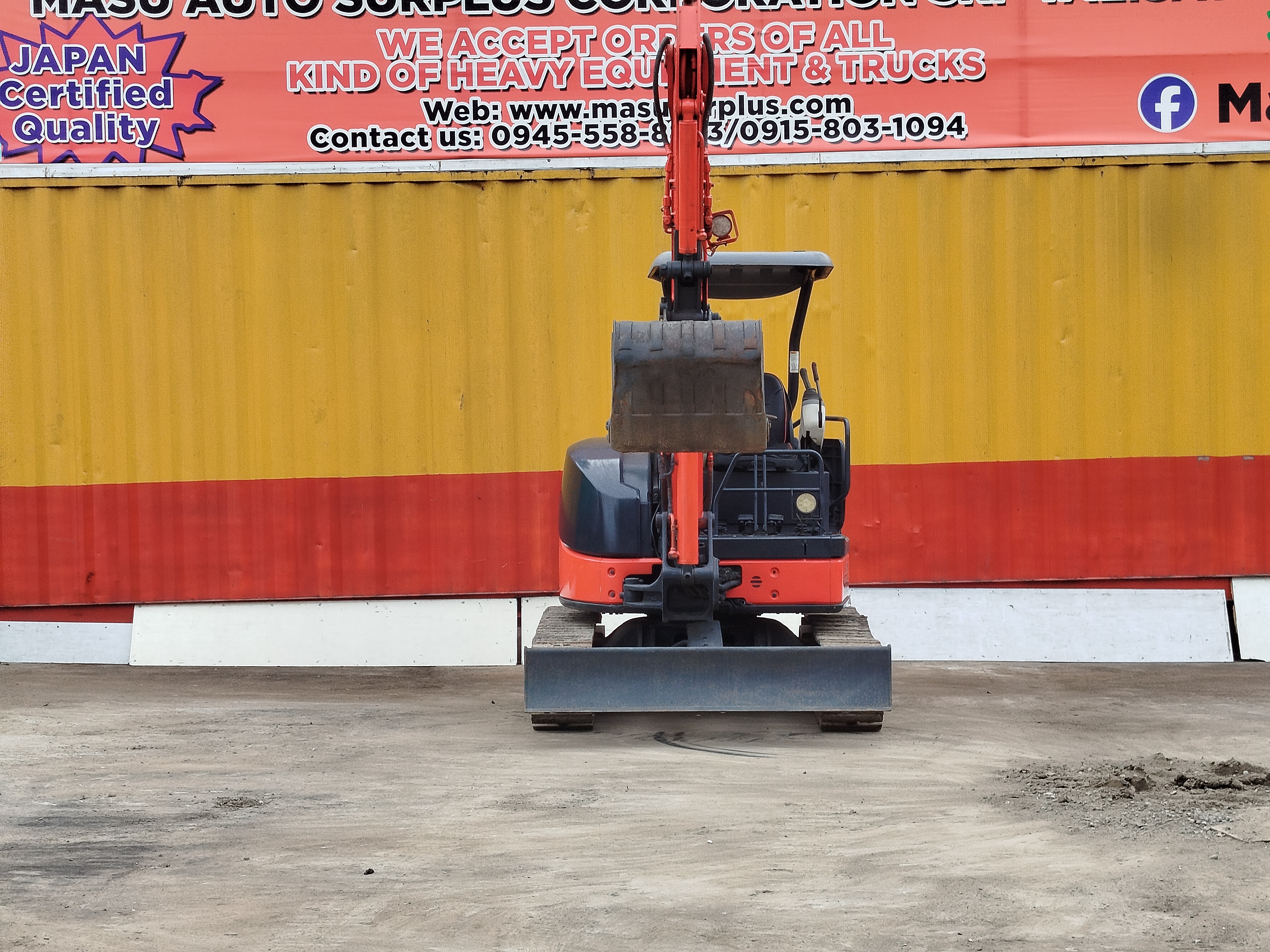 Hydraulic excavator Hitachi ZX35U-3  image 4