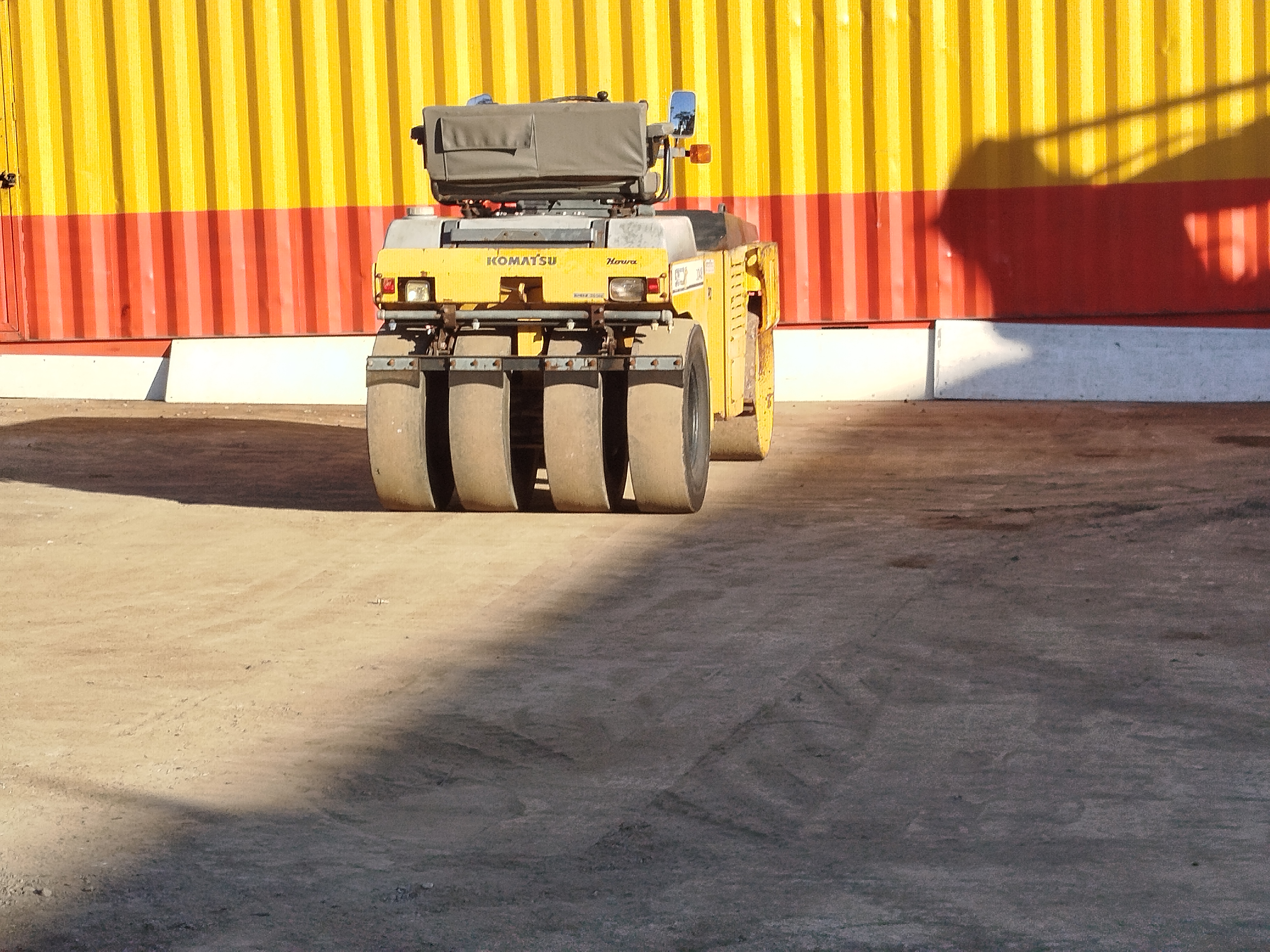 Komatsu Road Rollers  image 2