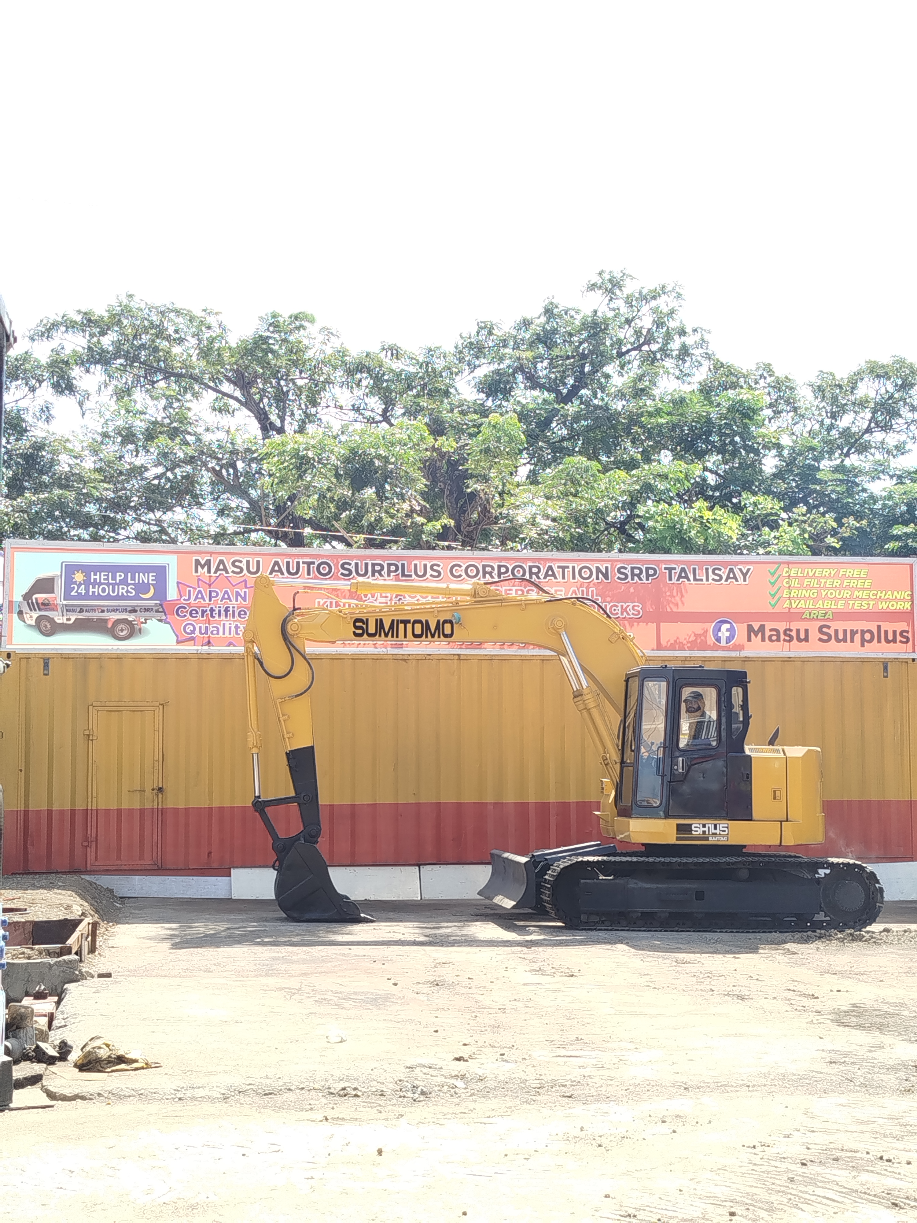 SUMITOMO  Excavator  image 1