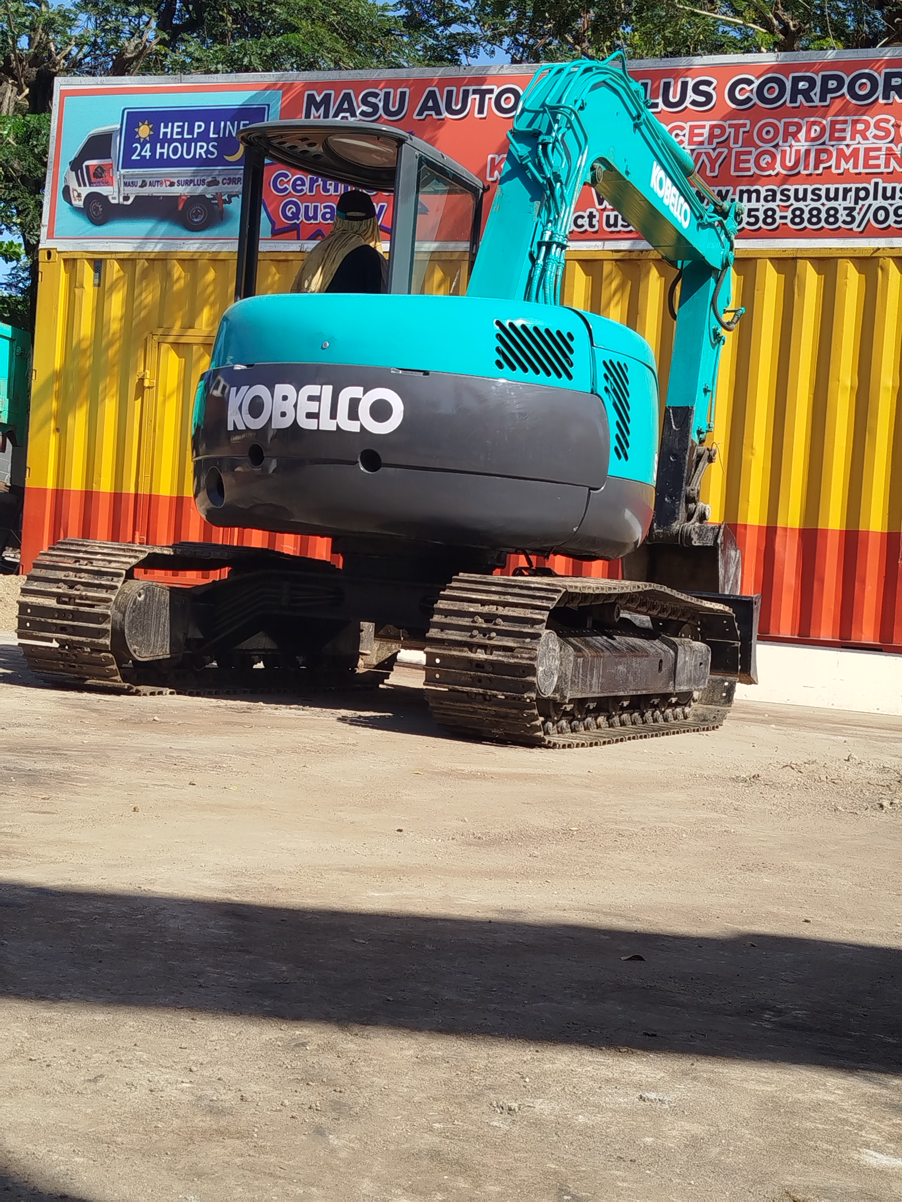 Excavator  image 3