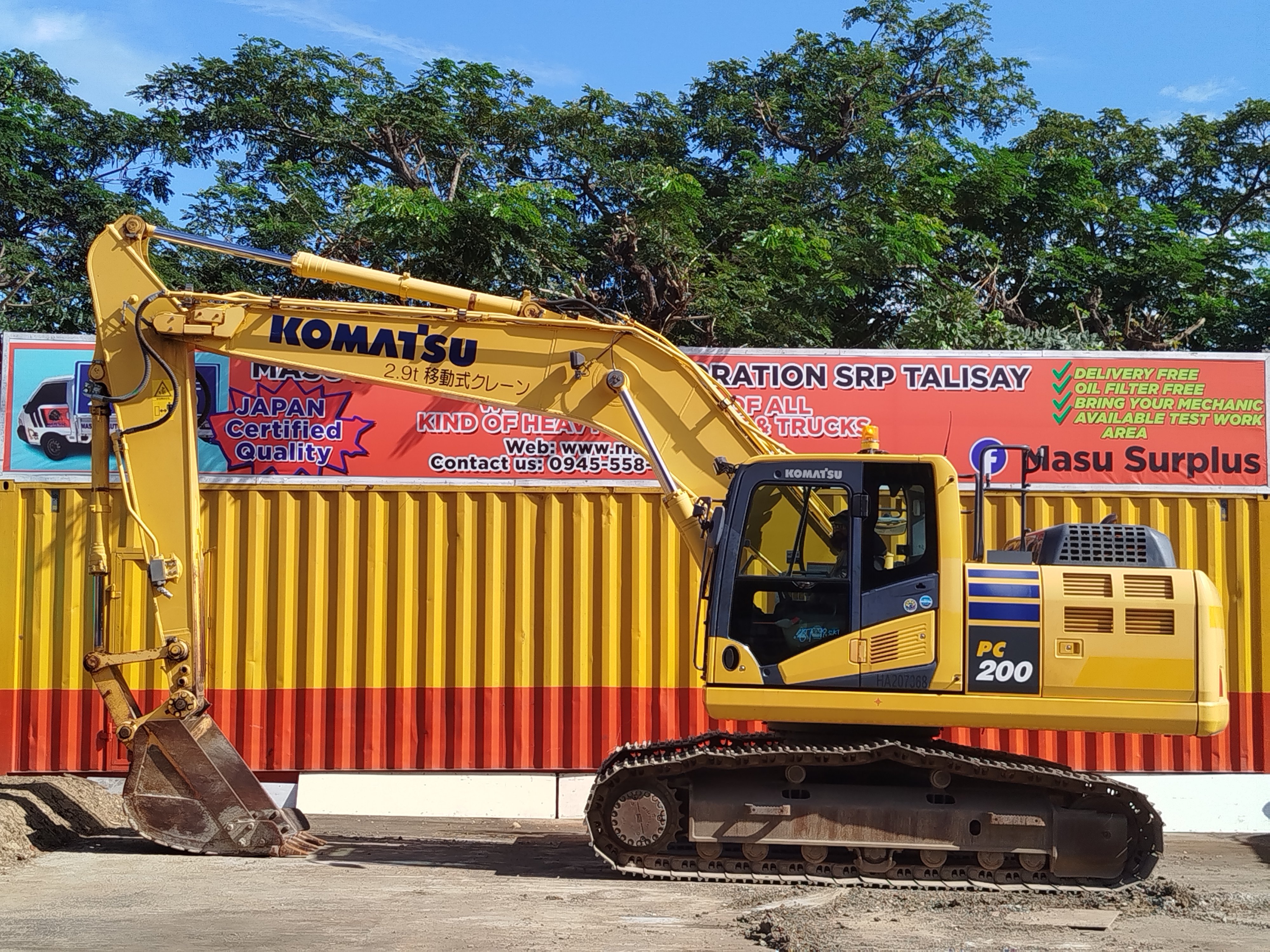 Excavator Komatsu PC 200-10 image 3