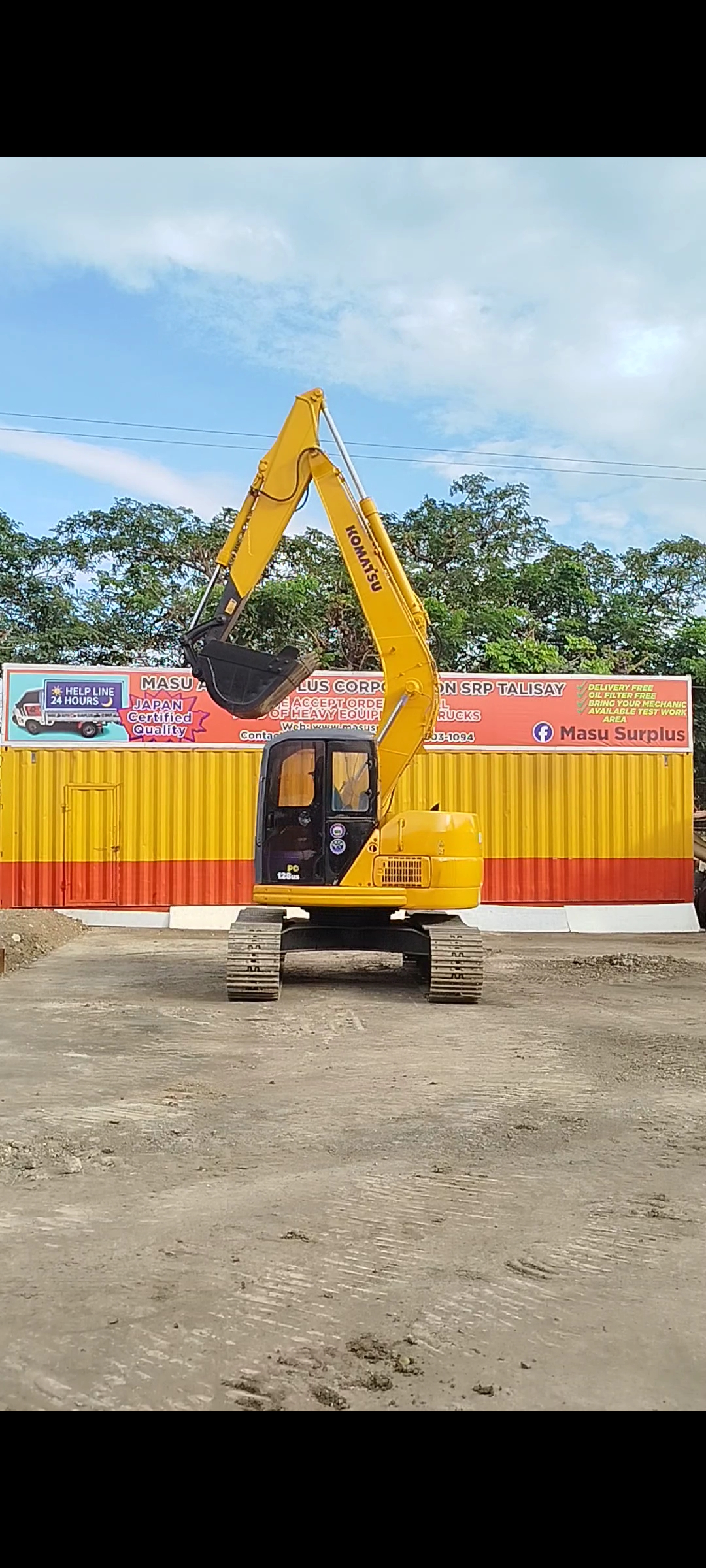 Komatsu PC 128 image 2