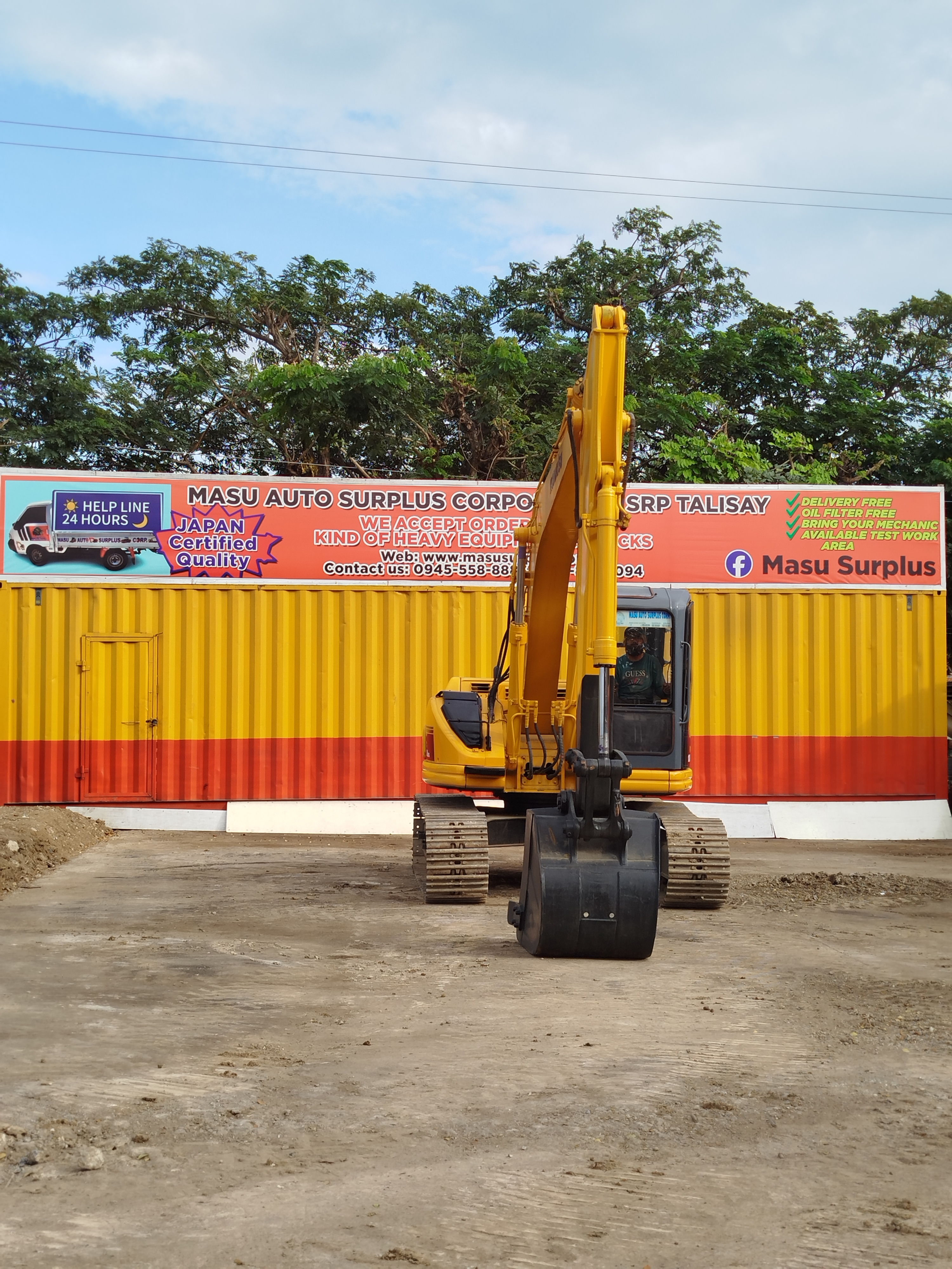 Komatsu PC 128 image 4