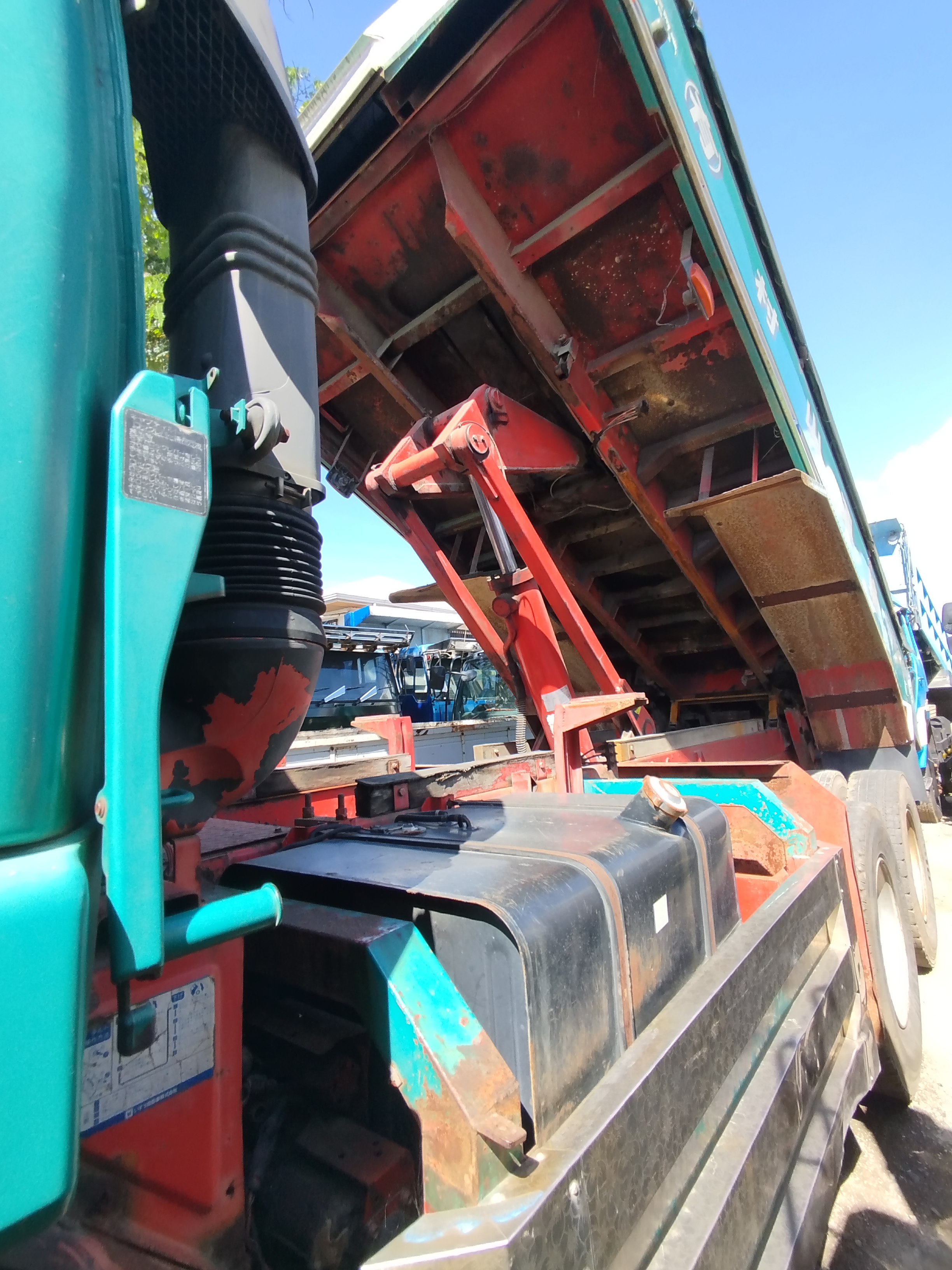 Dump Truck  image 1